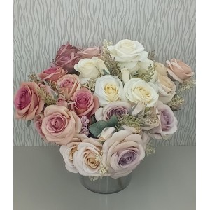 FL BUQUE HD89380 DE ROSAS C/COMPLEMENTOS 9G 46CM